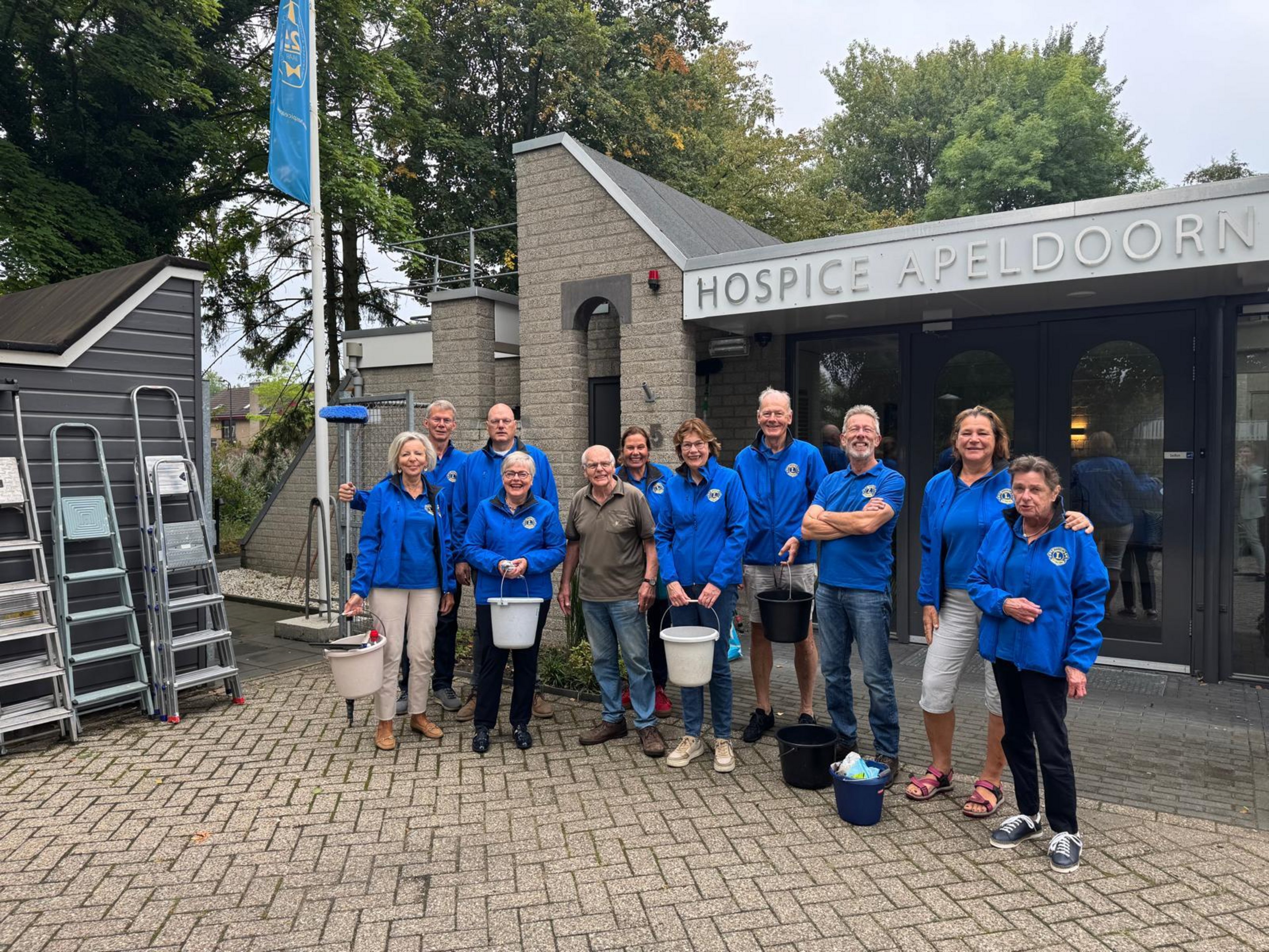 Handen uit de mouwen